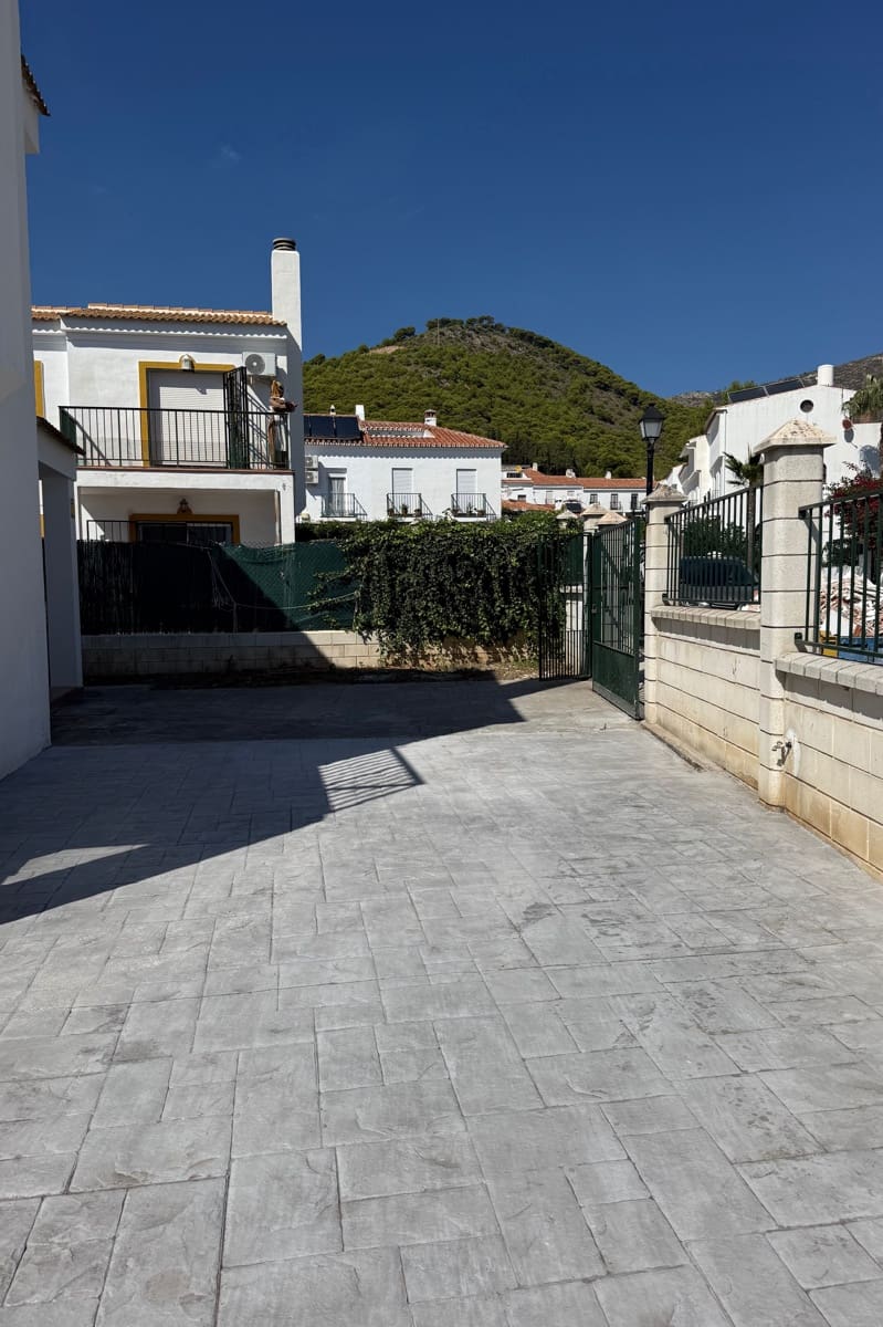 3 soveværelse Byhus til salg i Mijas med swimmingpool - € 420.000 (Ref: 10154446)