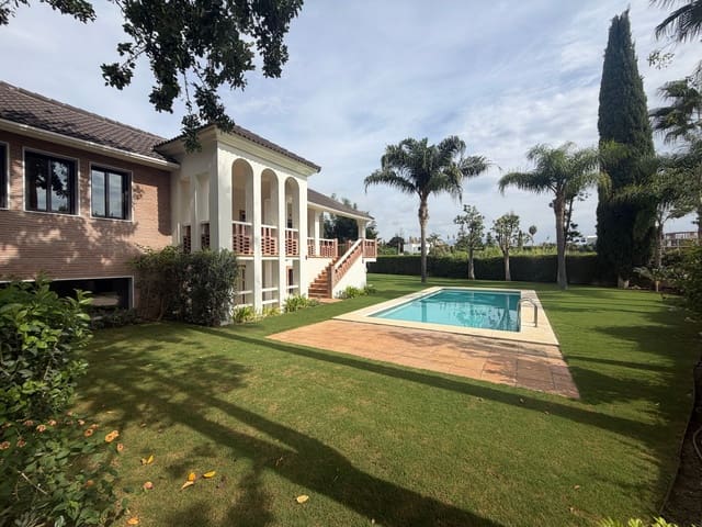 7 sypialnia Willa na sprzedaż w Bel-Air, Estepona z basenem garażem - 1 690 000 € (Ref: 10155865)