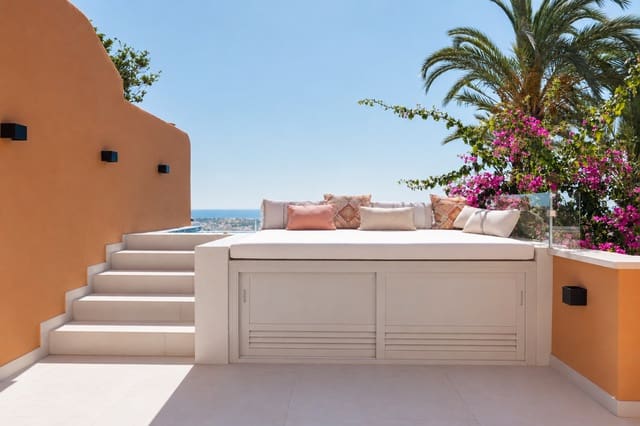 3 soveværelse Lejlighed til salg i Los Naranjos, Marbella med swimmingpool garage - € 2.475.000 (Ref: 10155866)
