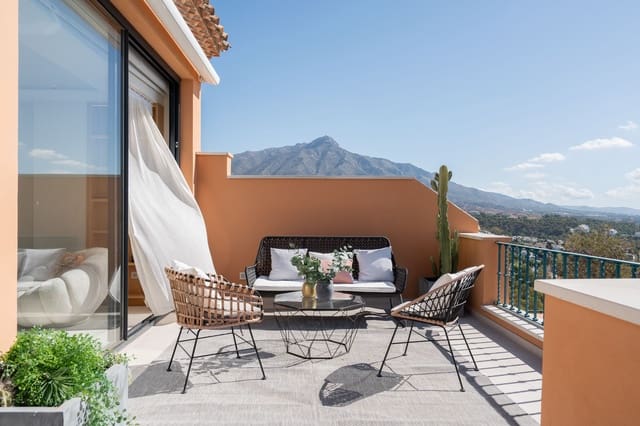 3 soveværelse Lejlighed til salg i Los Naranjos, Marbella med swimmingpool garage - € 2.475.000 (Ref: 10155866)