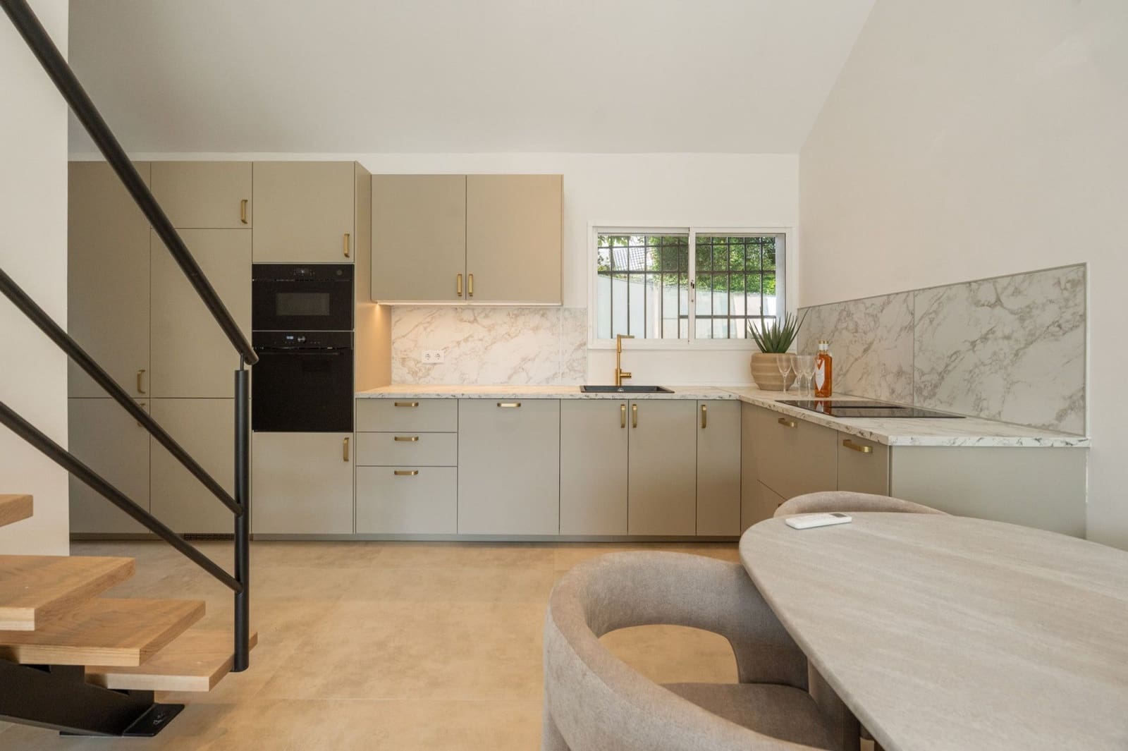 3 makuuhuone Huoneisto myytävänä paikassa Marbella mukana uima-altaan - 695 000 € (Ref: 10156792)