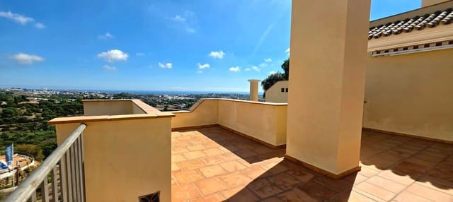 3 camera da letto Appartamento in vendita in Los Arqueros - Puerto del Almendro, Benahavís con piscina garage - 675.000 € (Rif: 10156933)