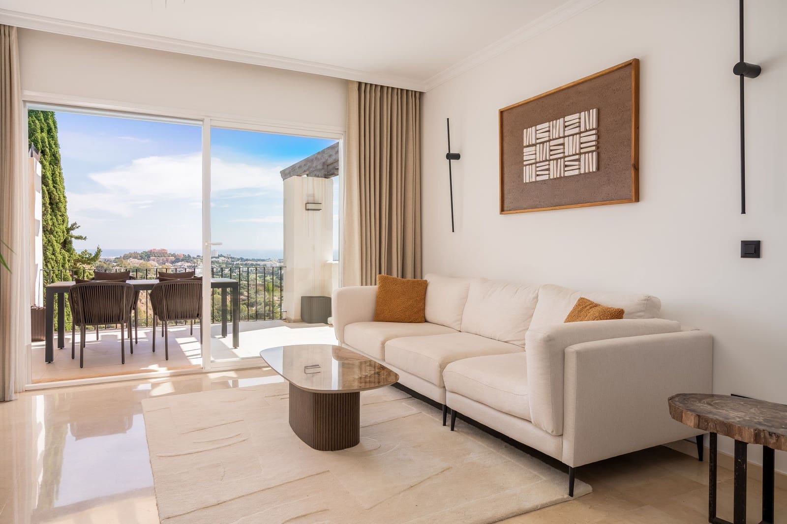 3 bedroom Apartment for sale in Benahavis with pool garage - € 885,000 (Ref: 10156934)