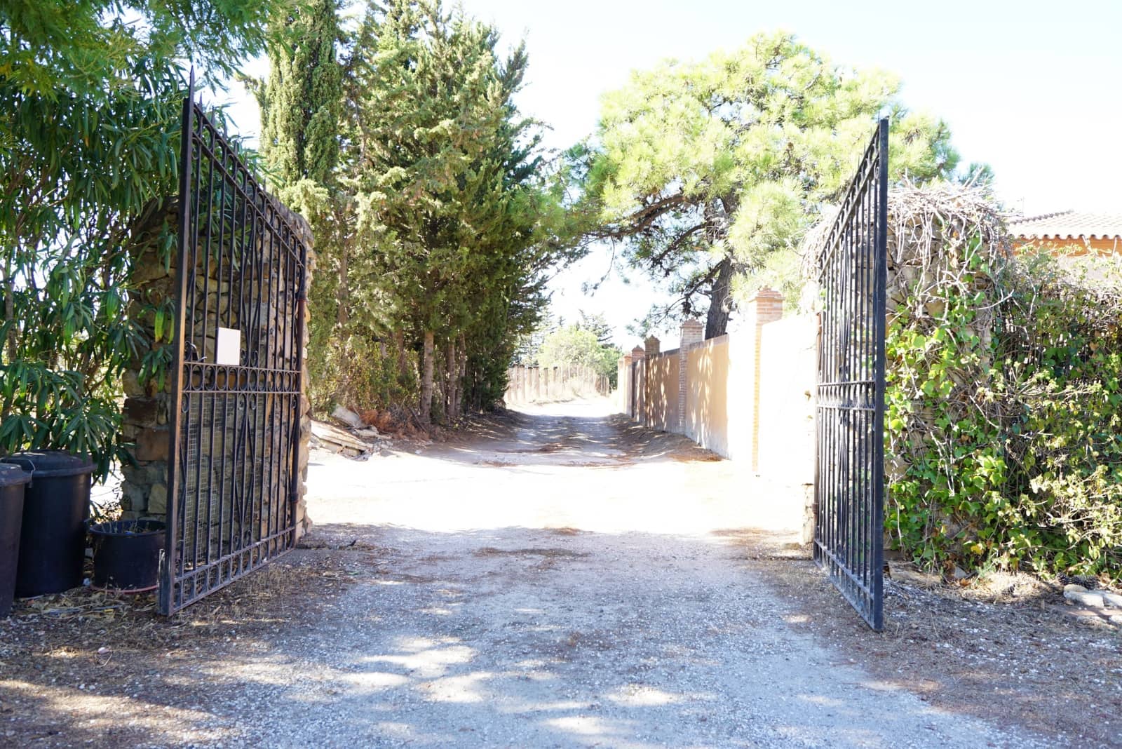 4 bedroom Finca/Country House for sale in Estepona with pool garage - € 1,199,000 (Ref: 10158460)