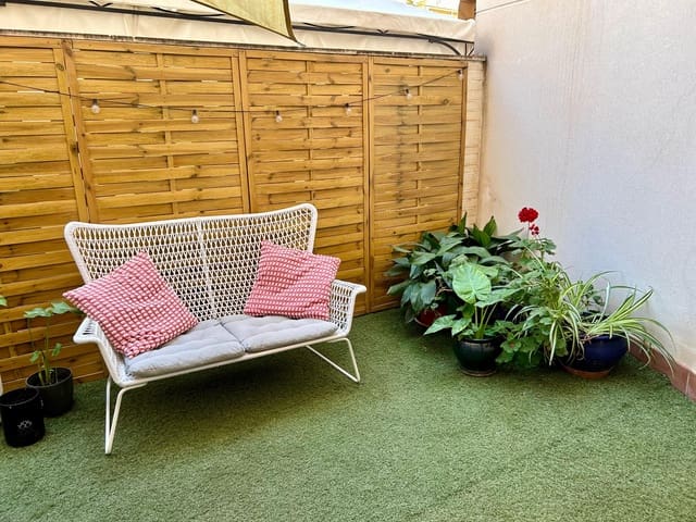 1 slaapkamer Studio te koop in La Trinidad, Málaga stad met garage - € 260.000 (Ref: 10160268)