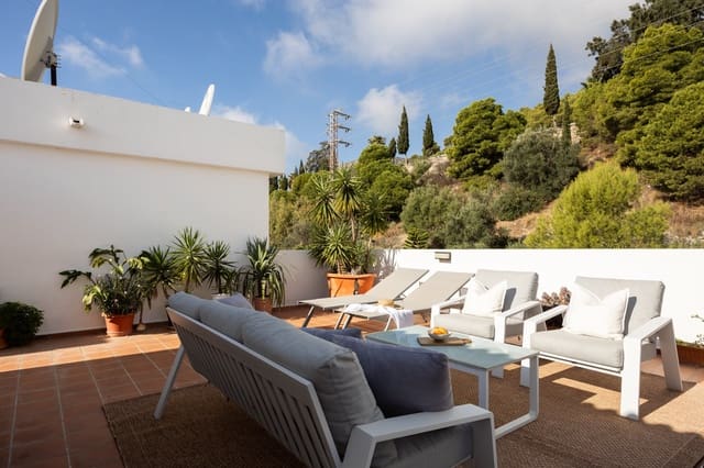 Apartamento de 3 habitaciones en Benalmádena pueblo, Benalmádena en venta con piscina garaje - 549.000 € (Ref: 10160273)