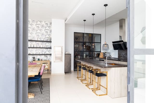 4 soverom Hus til salgs i Centro, Málaga by med svømmebasseng garasje - € 4 500 000 (Ref: 10168970)