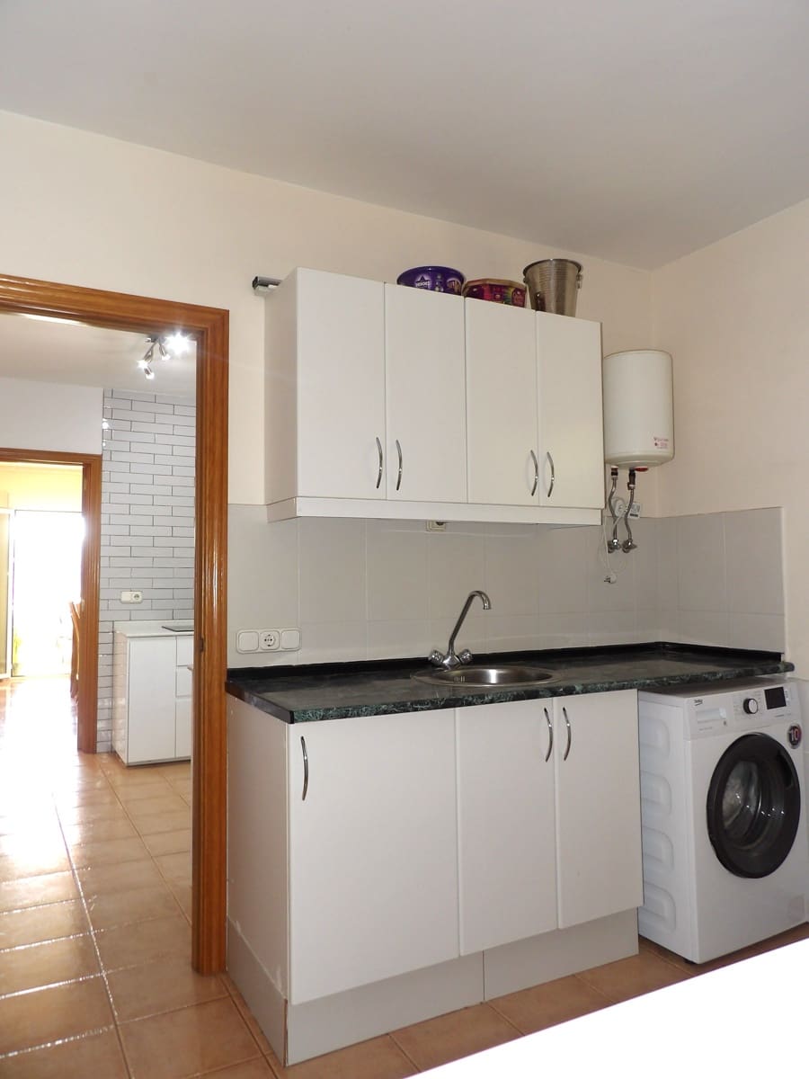 5 bedroom Villa for sale in Coin with pool garage - € 699,000 (Ref: 10169267)