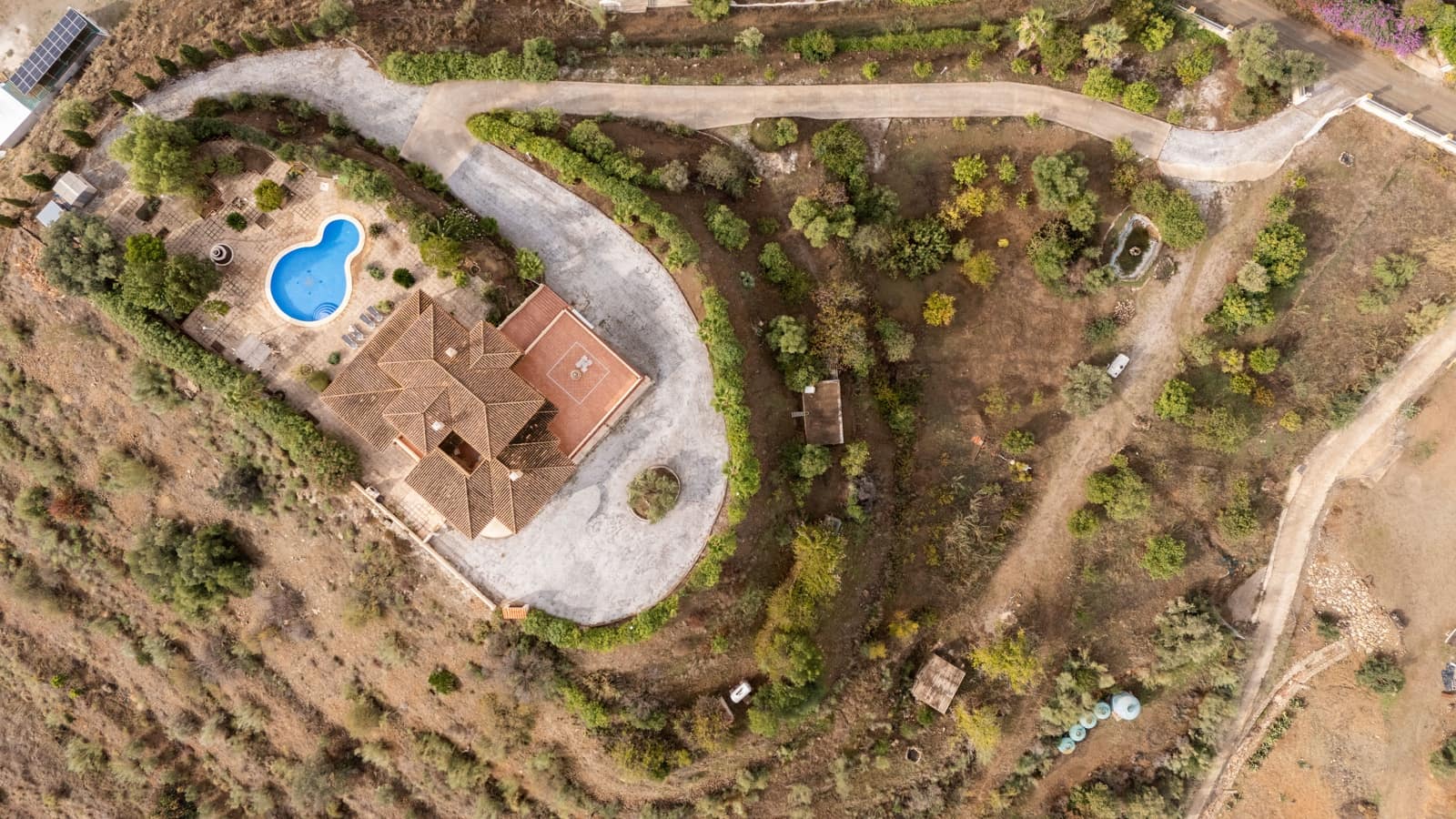 7 soveværelse Byhus til salg i Almogia med swimmingpool garage - € 1.350.000 (Ref: 10170230)