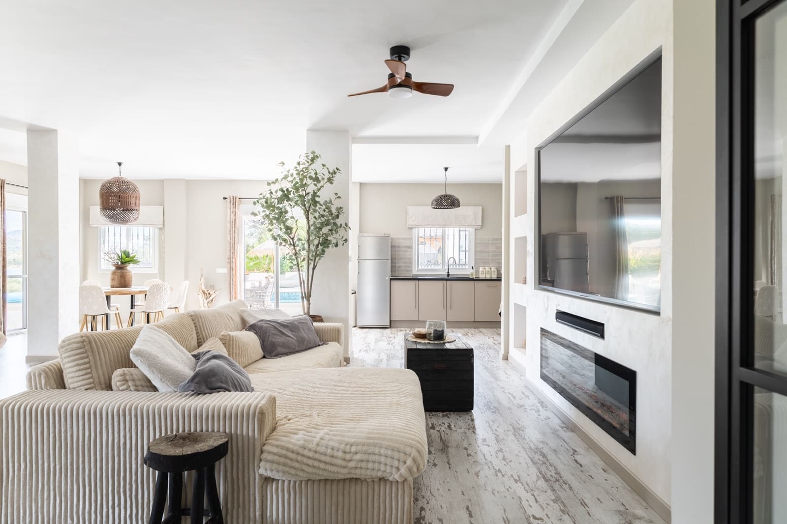 7 quarto Casa em Banda para venda em Vinuela com piscina garagem - 1 675 000 € (Ref: 10179692)