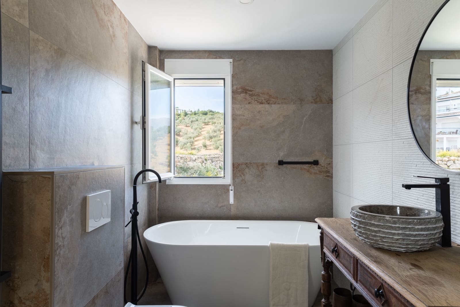 7 quarto Casa em Banda para venda em Vinuela com piscina garagem - 1 675 000 € (Ref: 10179692)