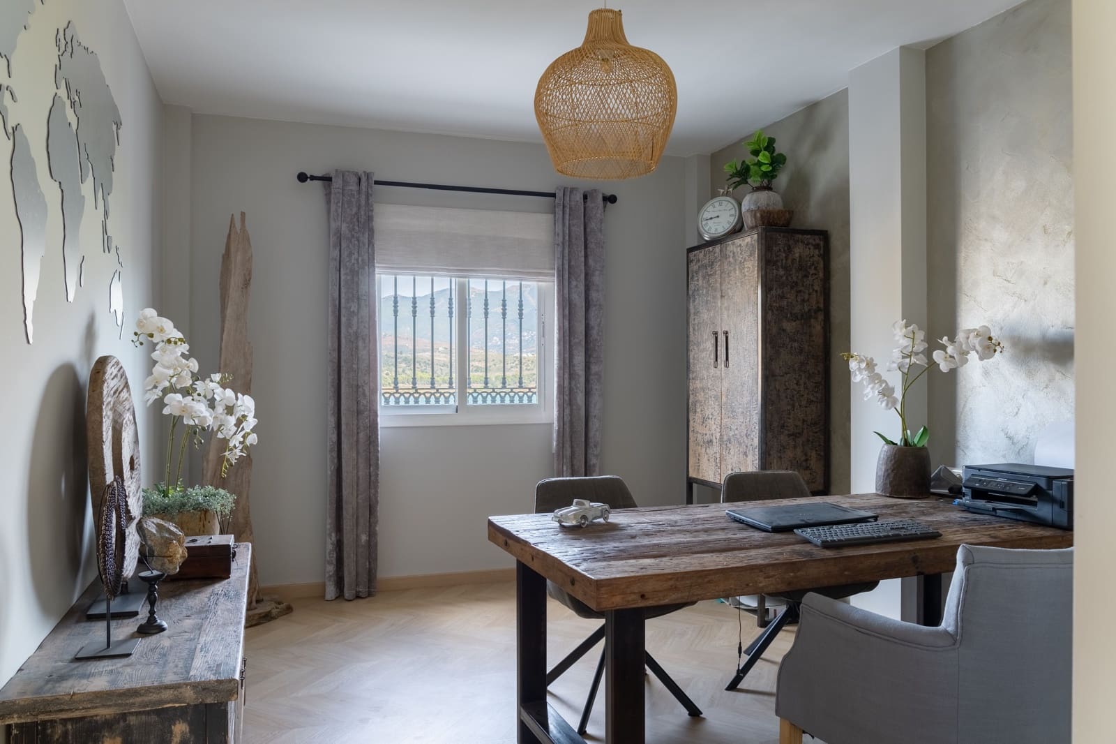 7 quarto Casa em Banda para venda em Vinuela com piscina garagem - 1 675 000 € (Ref: 10179692)