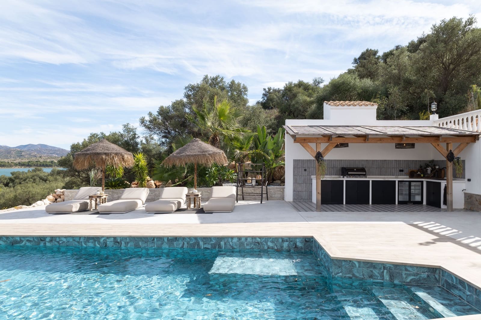 7 quarto Casa em Banda para venda em Vinuela com piscina garagem - 1 675 000 € (Ref: 10179692)