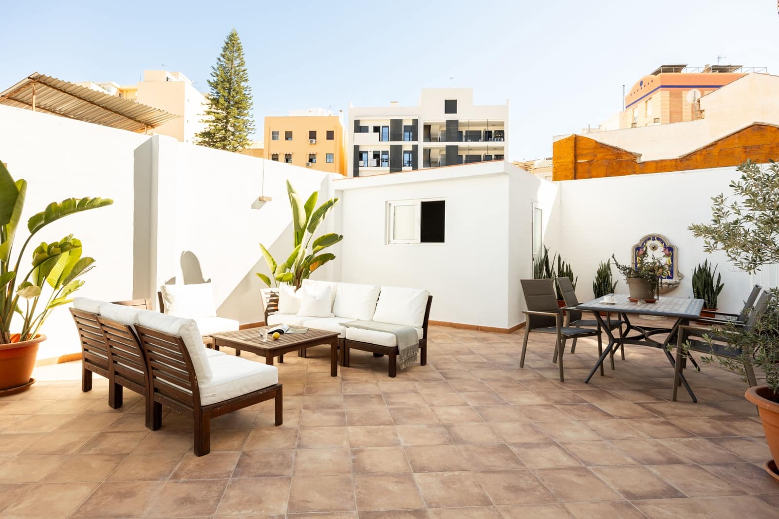 4 bedroom Apartment for sale in Malaga city with garage - € 695,000 (Ref: 10180921)