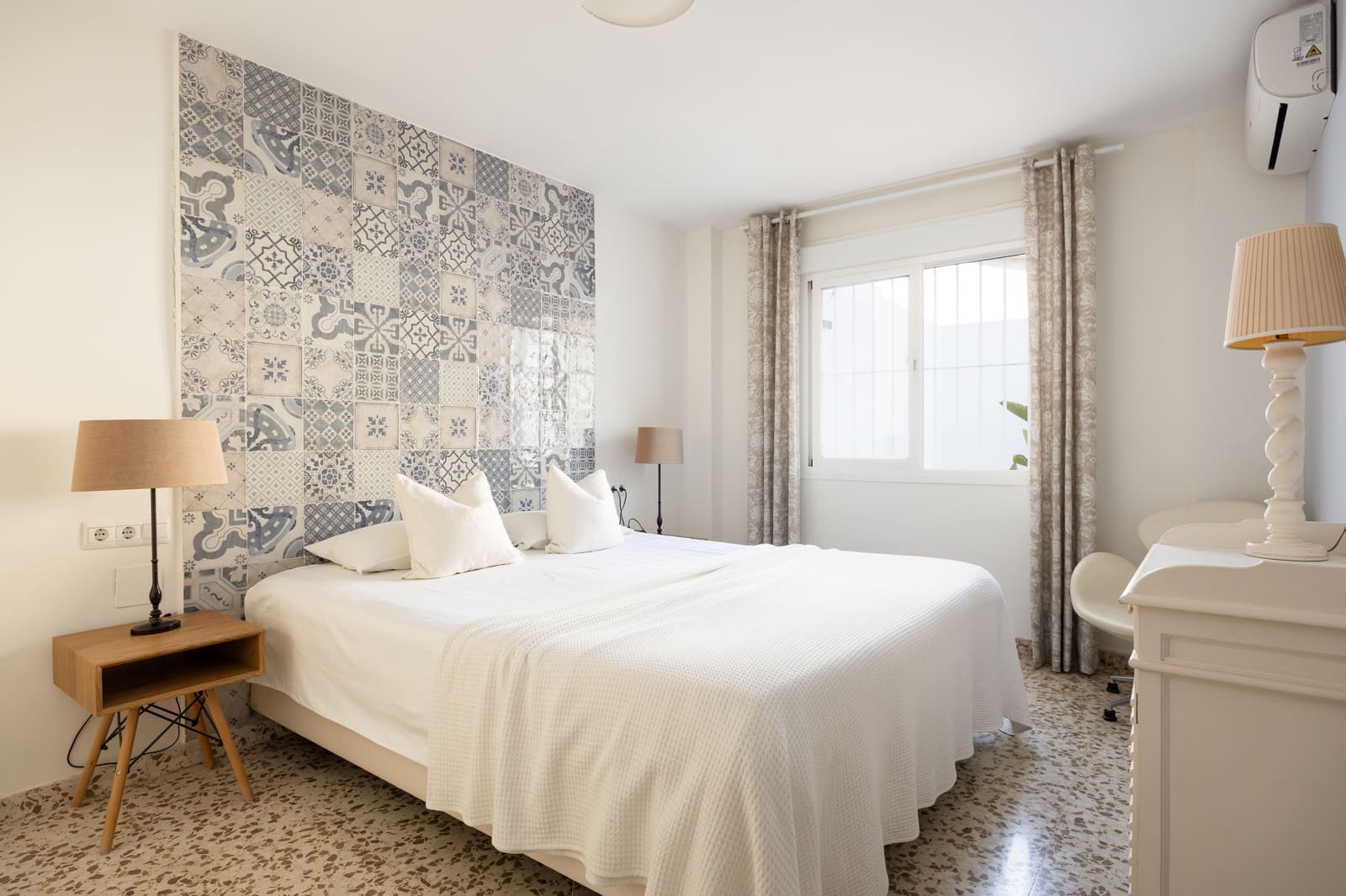 4 bedroom Apartment for sale in Malaga city with garage - € 695,000 (Ref: 10180921)