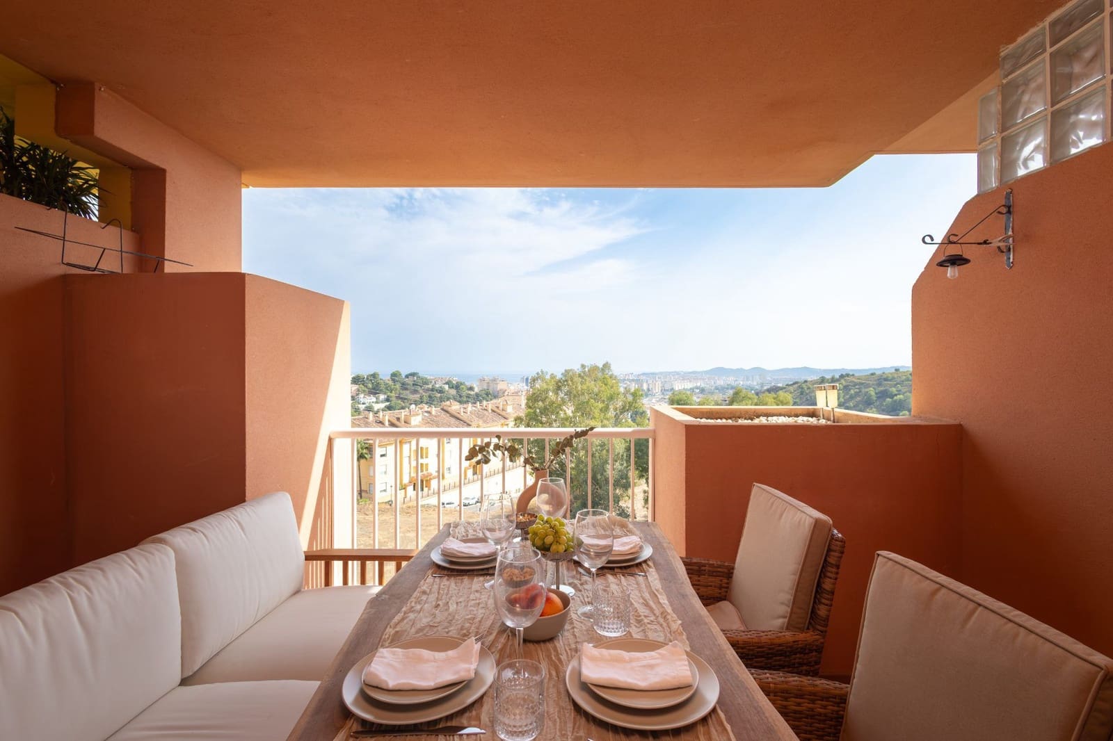 2 soverom Leilighet til salgs i Fuengirola med svømmebasseng garasje - € 359 000 (Ref: 10181969)
