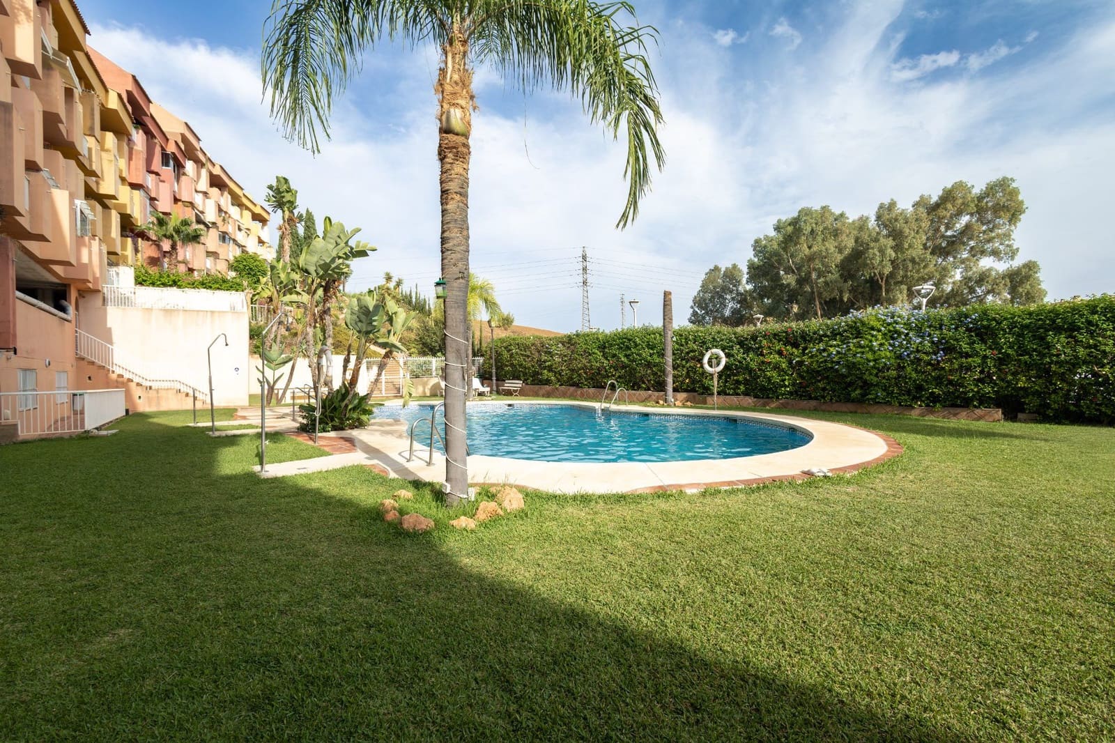 2 soverom Leilighet til salgs i Fuengirola med svømmebasseng garasje - € 359 000 (Ref: 10181969)