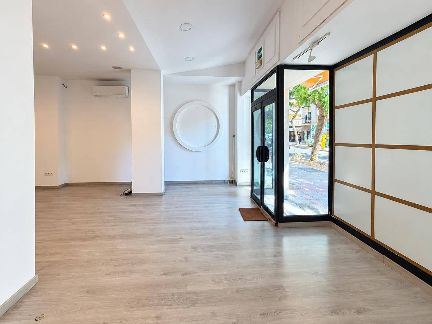 4 soverom Kommersiell til leie i Fuengirola - € 1 500 (Ref: 10183255)