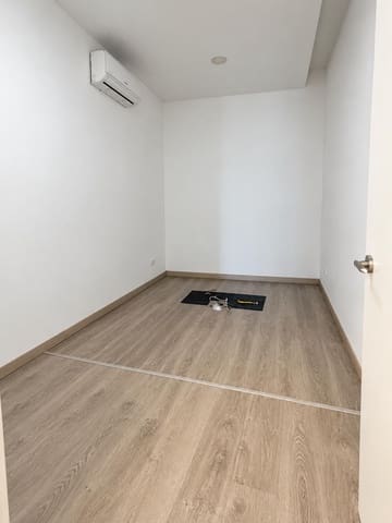 4 soverom Kommersiell til leie i Zona Puerto Deportivo, Fuengirola - € 1 500 (Ref: 10183255)