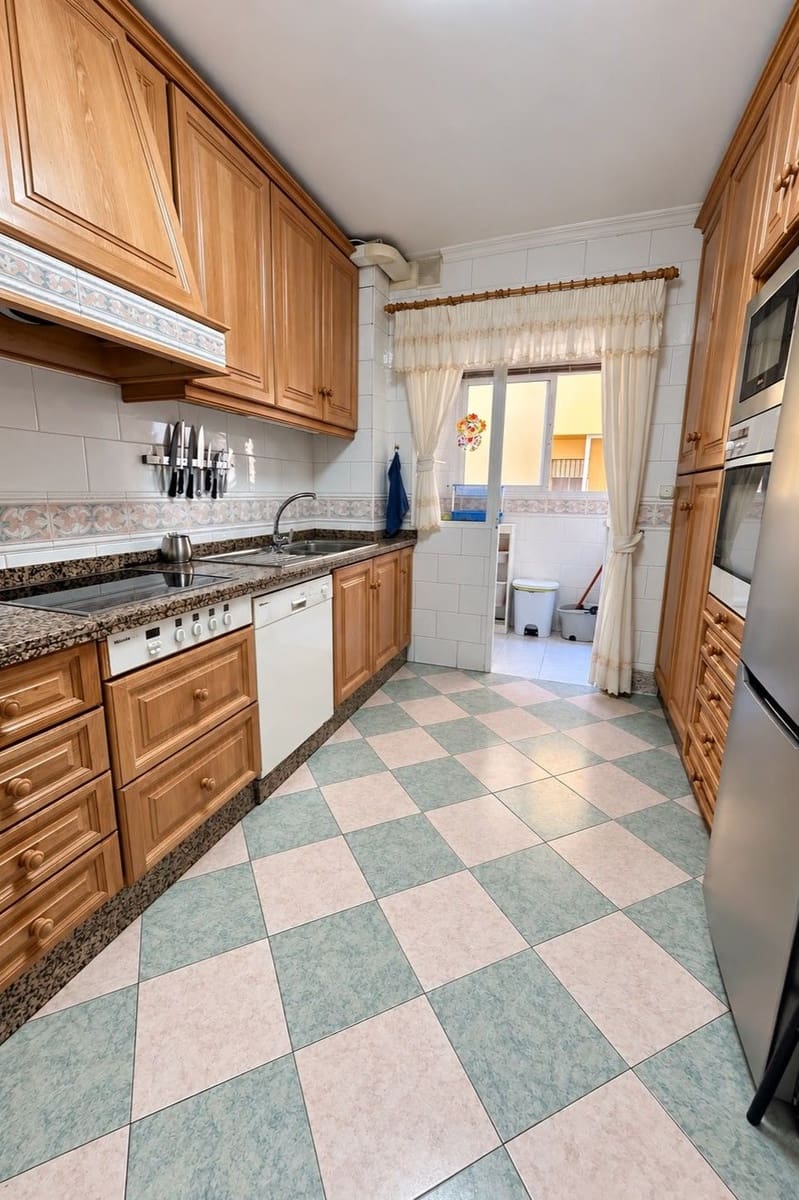 3 sovrum Lägenhet till salu i Fuengirola med garage - 437 000 € (Ref: 10183480)