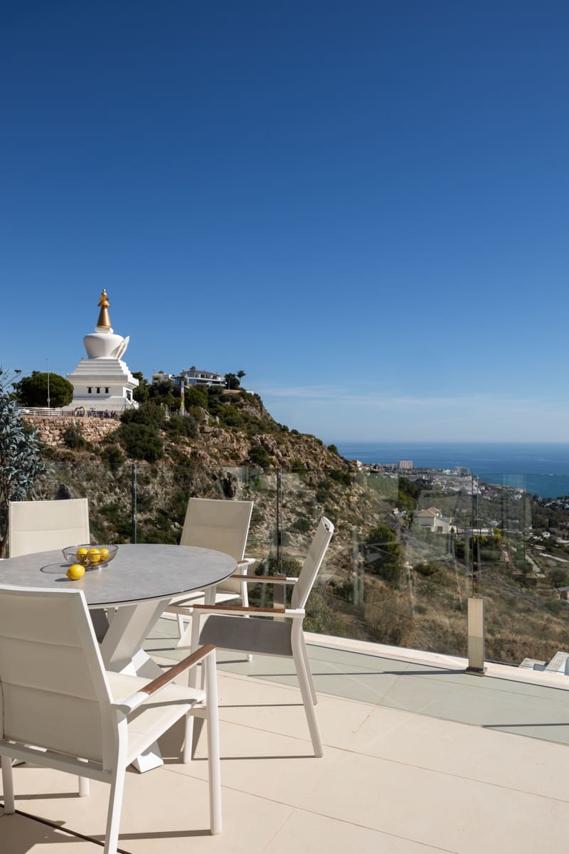 3 soverom Leilighet til salgs i Benalmadena med svømmebasseng garasje - € 1 195 000 (Ref: 10185948)