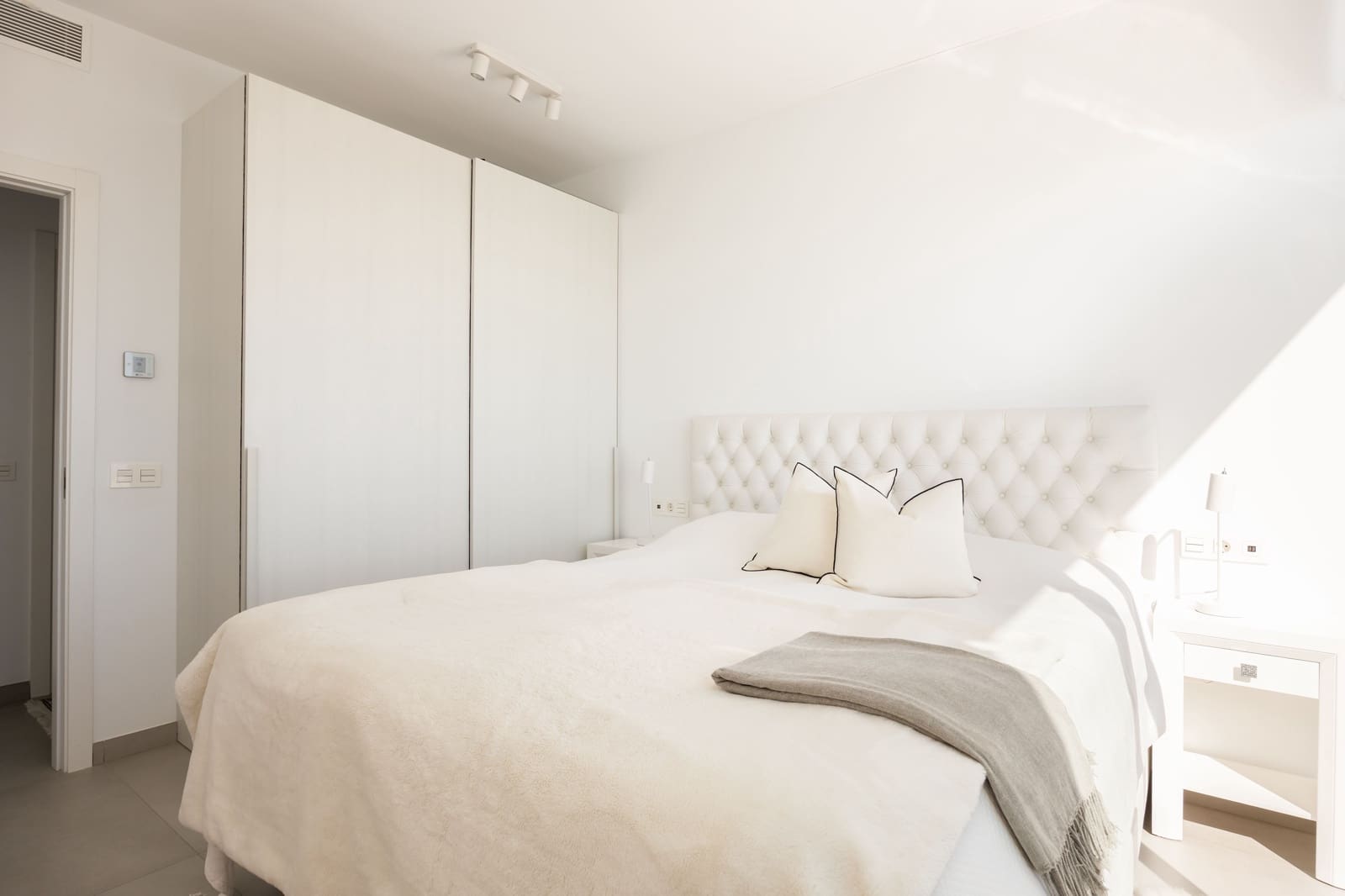 3 soverom Leilighet til salgs i Benalmadena med svømmebasseng garasje - € 1 195 000 (Ref: 10185948)