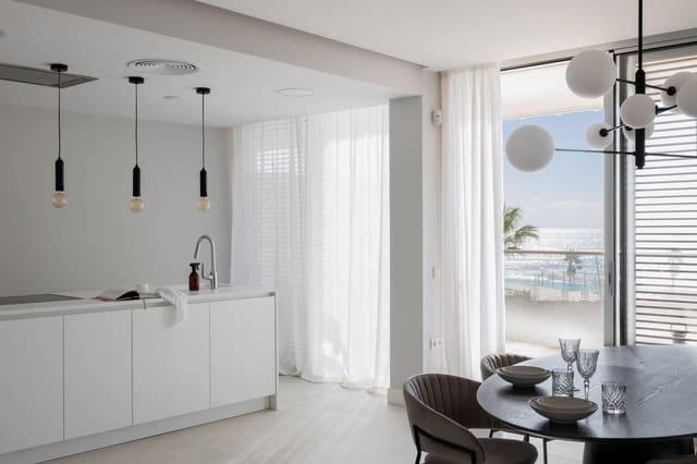 3 bedroom Apartment for sale in Bahía Dorada, Estepona with pool - € 1,322,000 (Ref: 5547443)