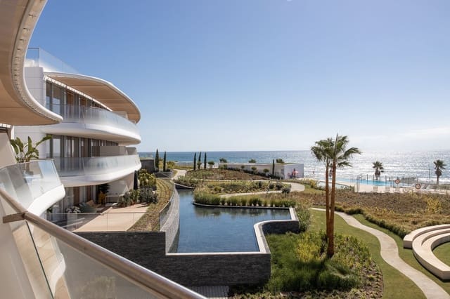 3 bedroom Apartment for sale in Bahía Dorada, Estepona with pool - € 1,322,000 (Ref: 5547443)