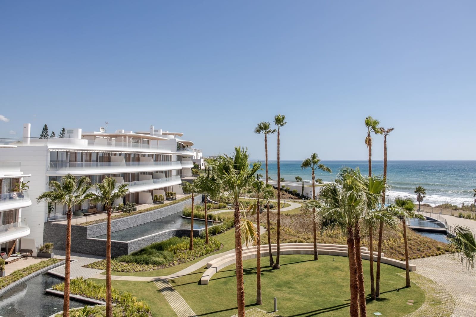 3 Zimmer Apartment zu verkaufen in Estepona mit Pool - 1.322.000 € (Ref: 5547443)