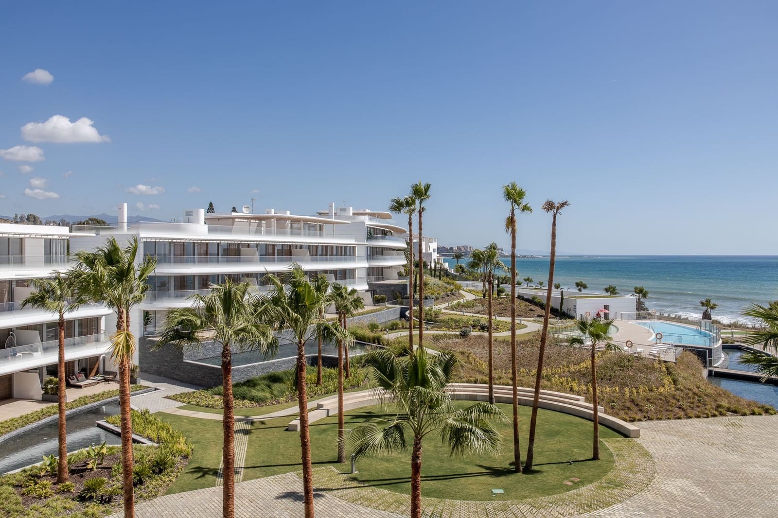 3 Zimmer Apartment zu verkaufen in Estepona mit Pool - 1.322.000 € (Ref: 5547443)