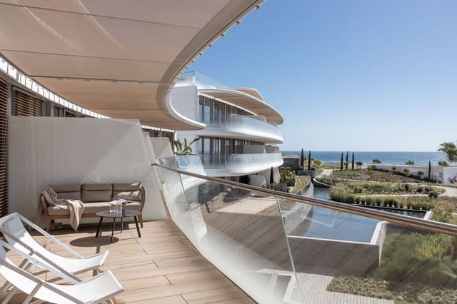 4 Zimmer Apartment zu verkaufen in Bahía Dorada, Estepona mit Pool - 1.342.000 € (Ref: 5547445)