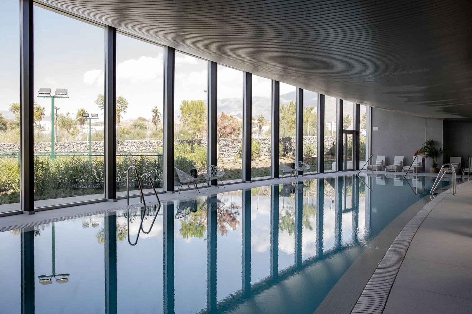 4 Zimmer Apartment zu verkaufen in Estepona mit Pool - 1.342.000 € (Ref: 5547445)