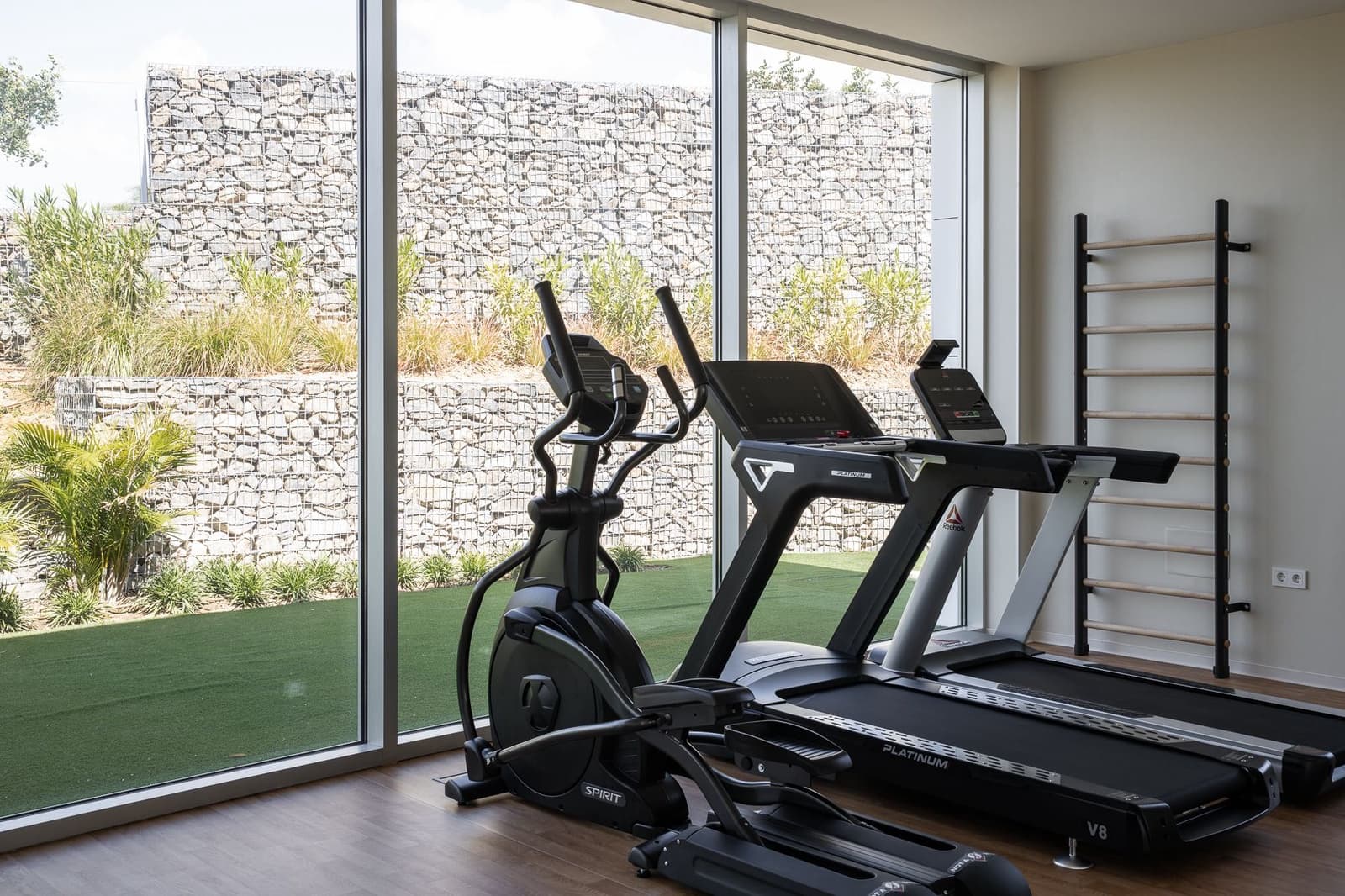 4 Zimmer Apartment zu verkaufen in Estepona mit Pool - 1.342.000 € (Ref: 5547445)