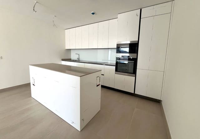 3 makuuhuone Huoneisto myytävänä paikassa Las Gaviotas  - Carvajal, Fuengirola mukana uima-altaan - 999 000 € (Ref: 6053407)