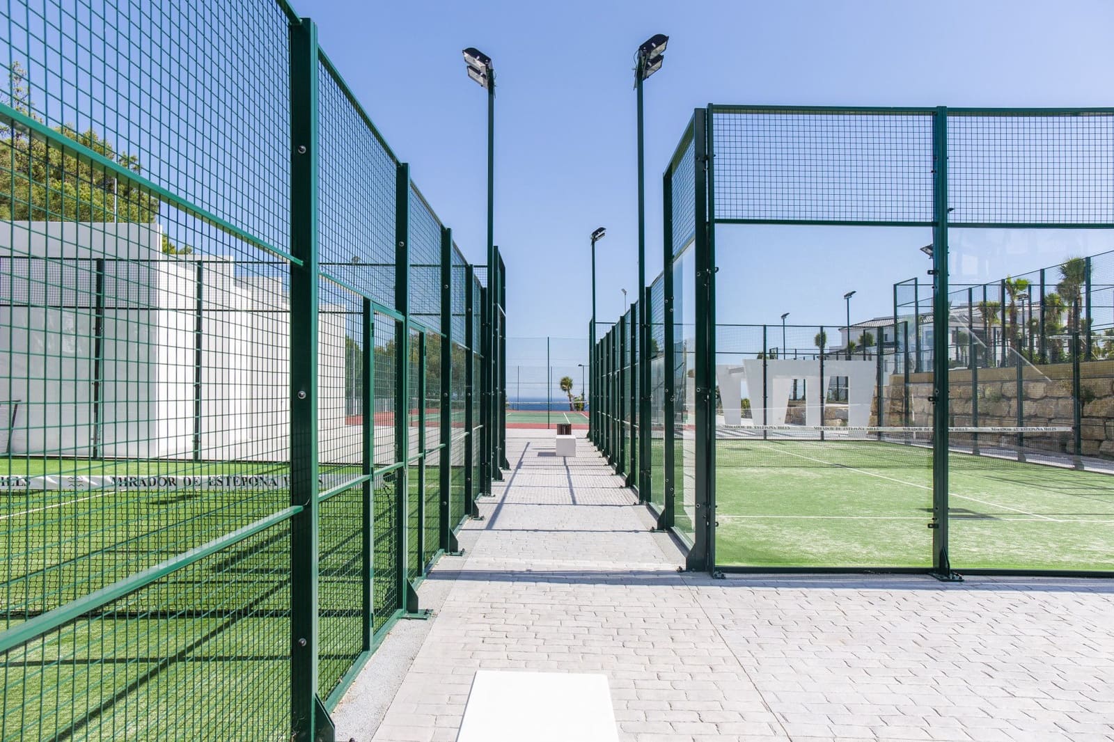 3 soveværelse Lejlighed til salg i Estepona med swimmingpool - € 870.500 (Ref: 6490578)