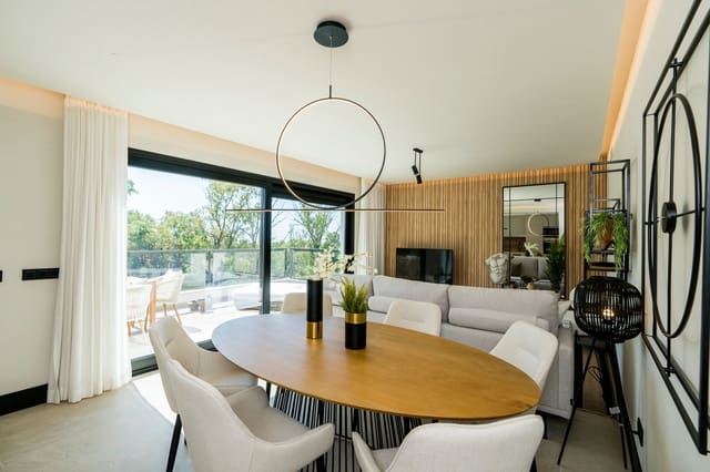 3 soveværelse Penthouse til salg i Los Naranjos, Marbella med swimmingpool - € 950.000 (Ref: 6606487)