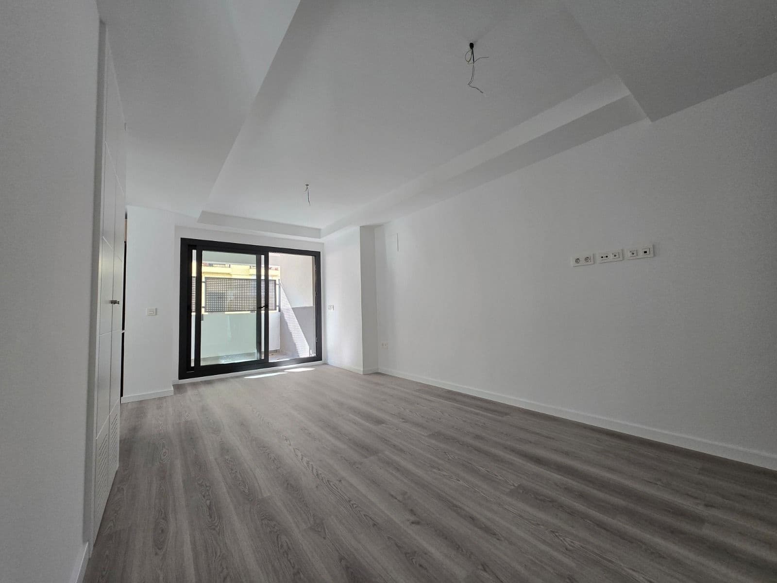 2 bedroom Apartment for sale in Benalmadena with pool - € 339,995 (Ref: 6678312)