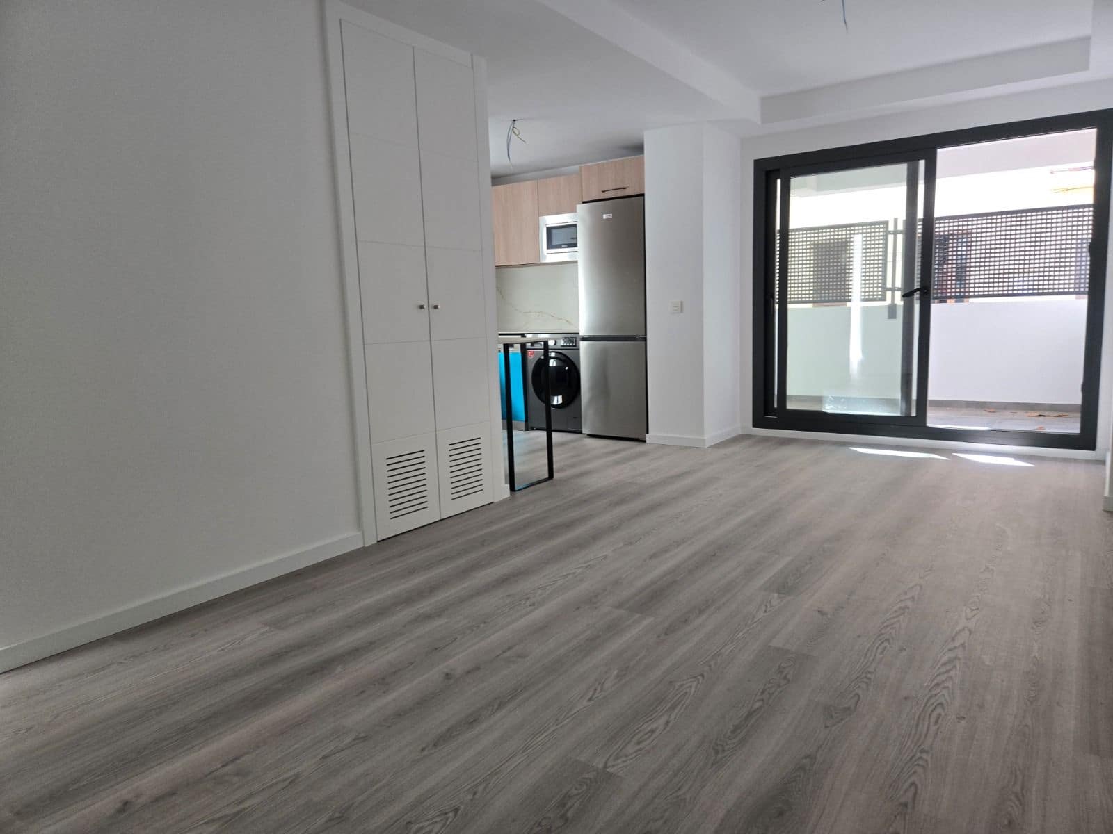 2 bedroom Apartment for sale in Benalmadena with pool - € 339,995 (Ref: 6678312)