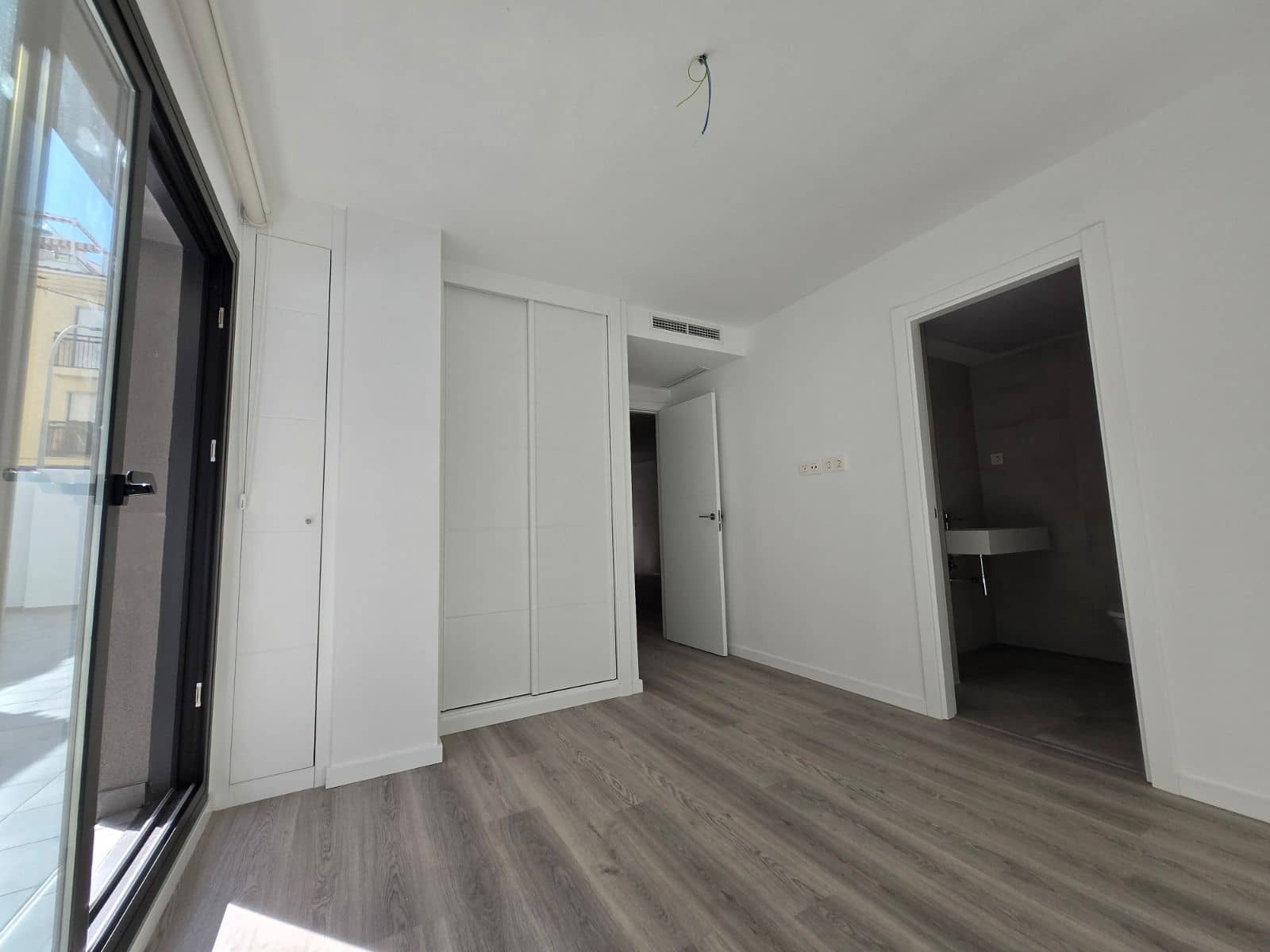 2 bedroom Apartment for sale in Benalmadena with pool - € 339,995 (Ref: 6678312)