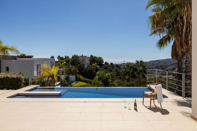 4 sovrum Villa till salu i Los Arqueros - Puerto del Almendro, Benahavís med pool - 2 200 000 € (Ref: 6767646)