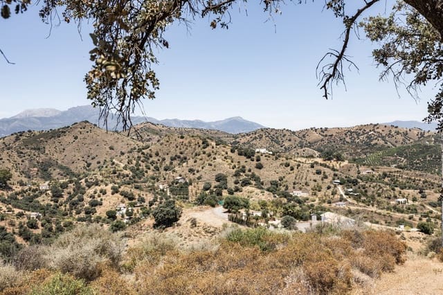 Hus til salgs i Coín - € 980 000 (Ref: 6910975)