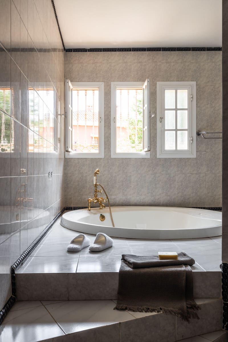 4 bedroom Villa for sale in Mijas Costa with pool - € 1,099,000 (Ref: 6920110)