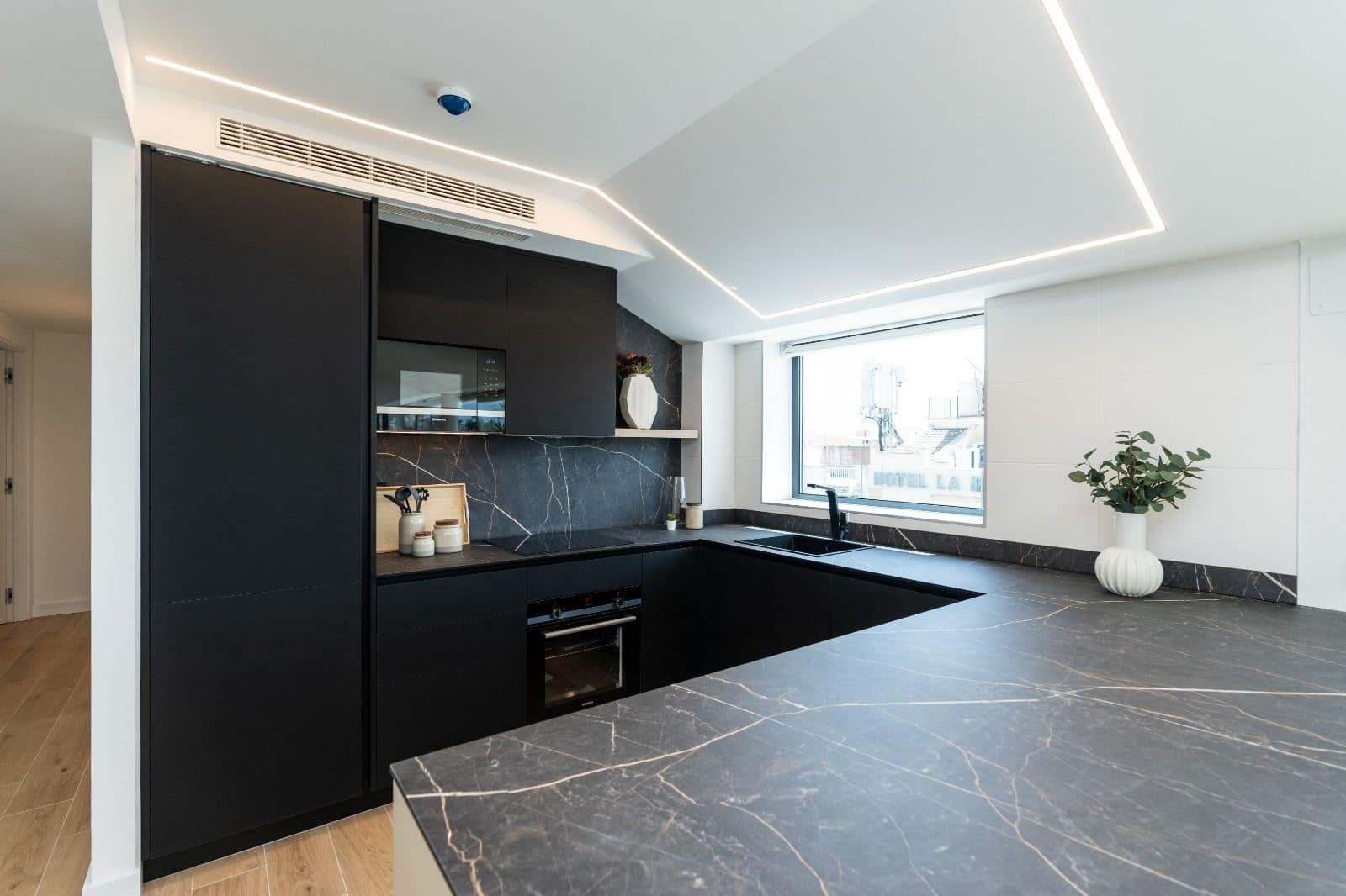 3 sypialnia Penthouse na sprzedaż w Fuengirola z basenem - 1 550 000 € (Ref: 7218964)