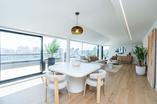 3 makuuhuone Kattohuoneisto myytävänä paikassa Zona Puerto Deportivo, Fuengirola mukana uima-altaan - 1 550 000 € (Ref: 7218964)