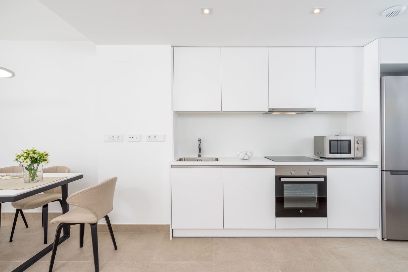 3 chambre Maison de Ville à vendre à Estepona avec piscine - 368 000 € (Ref: 7342553)