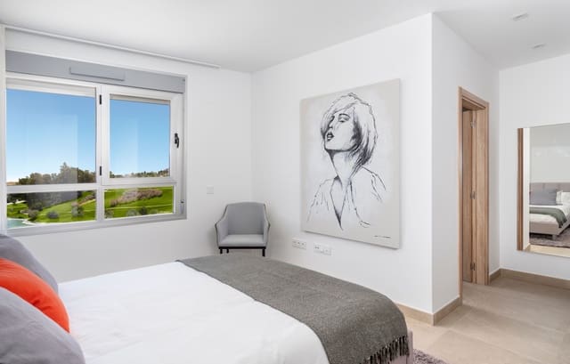 Casa de 3 habitaciones en Estepona Golf, Estepona en venta con piscina - 368.000 € (Ref: 7342553)