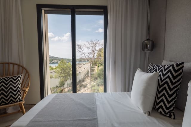 4 soveværelse Lejlighed til salg i Costa de la Calma, Calvià med swimmingpool - € 1.970.000 (Ref: 7352833)