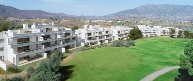 2 bedroom Apartment for sale in Mijas Costa, Mijas with pool - € 450,000 (Ref: 7356585)