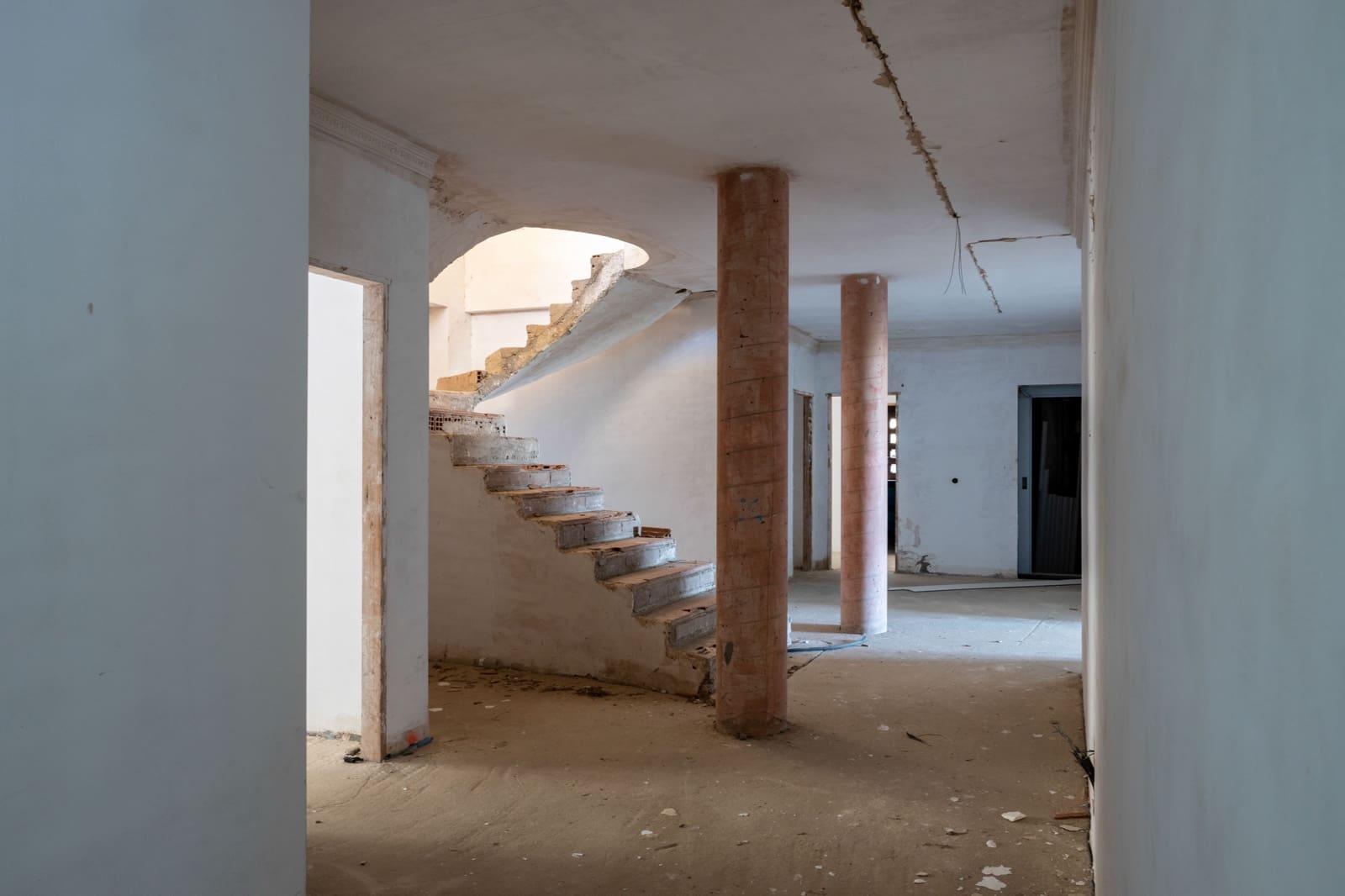 9 slaapkamer Villa te koop in Alhaurin el Grande met zwembad - € 875.000 (Ref: 7367198)