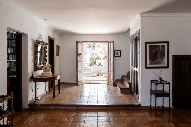 7 soveværelse Villa til salg i Torrox Pueblo, Torrox med swimmingpool - € 880.000 (Ref: 7470591)